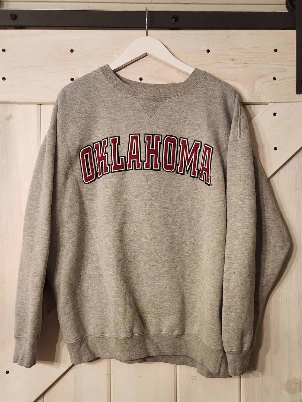 90s Champs Oklahoma Sooners Pullover Sweatshirt. Size XL. Gray